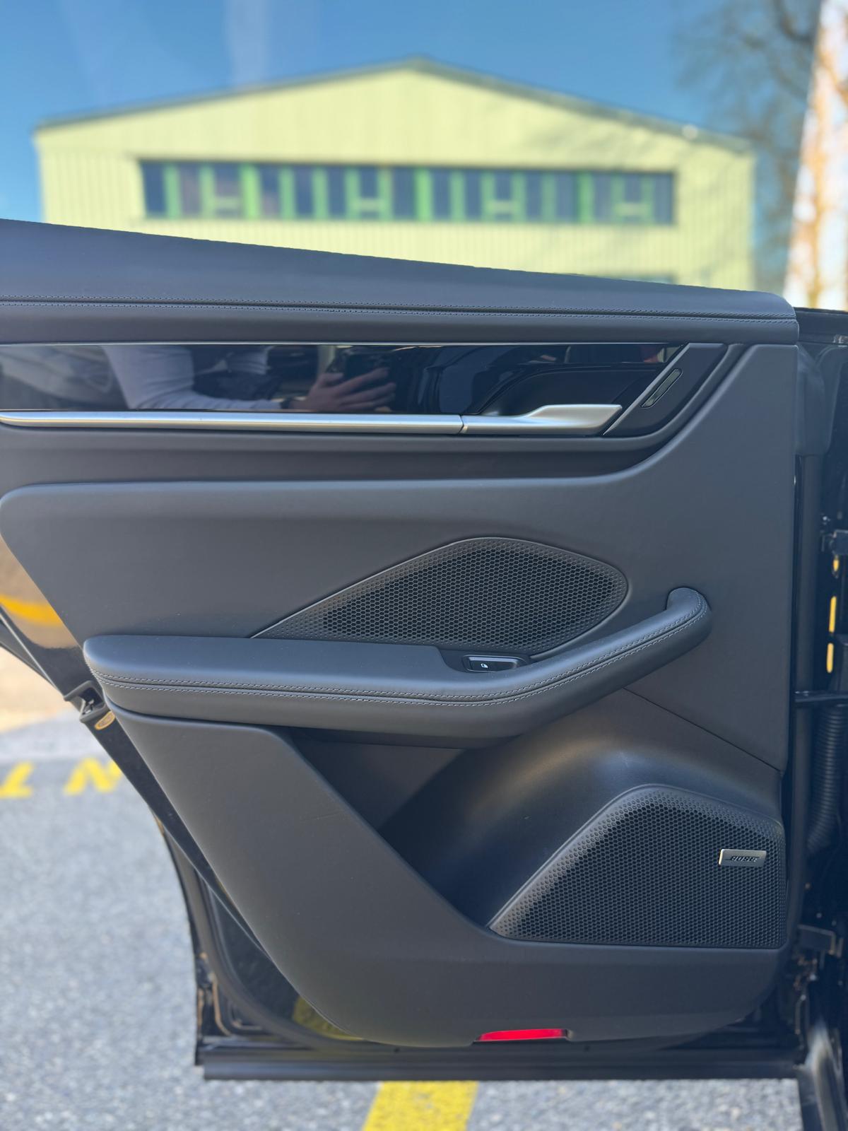 PORSCHE Macan 4 S 100kWh-image-15