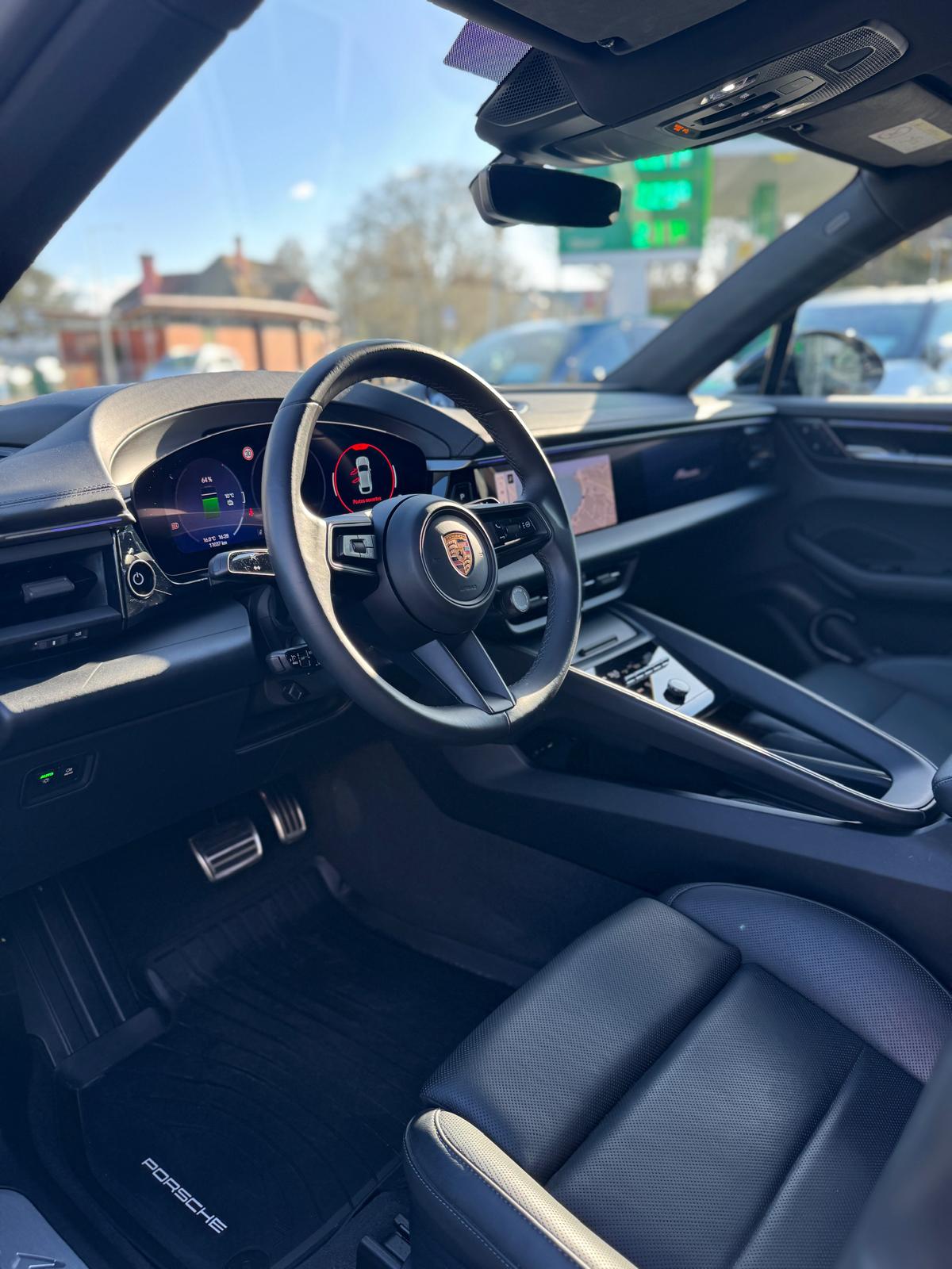 PORSCHE Macan 4 S 100kWh-image-8