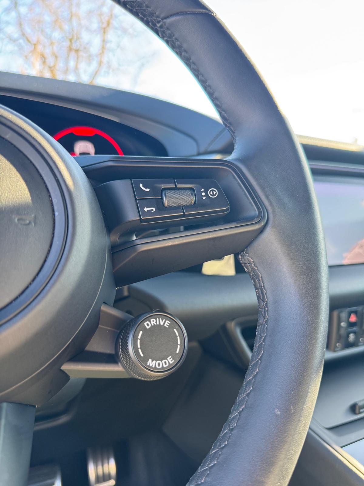 PORSCHE Macan 4 S 100kWh-image-20
