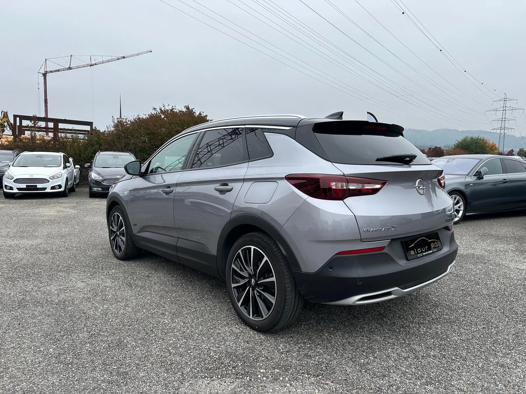 OPEL Grandland X 1.6 Hybrid4 Ultimate Automatik-image-2
