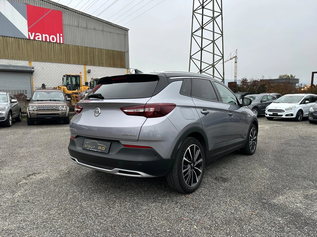 OPEL Grandland X 1.6 Hybrid4 Ultimate Automatik-image-4
