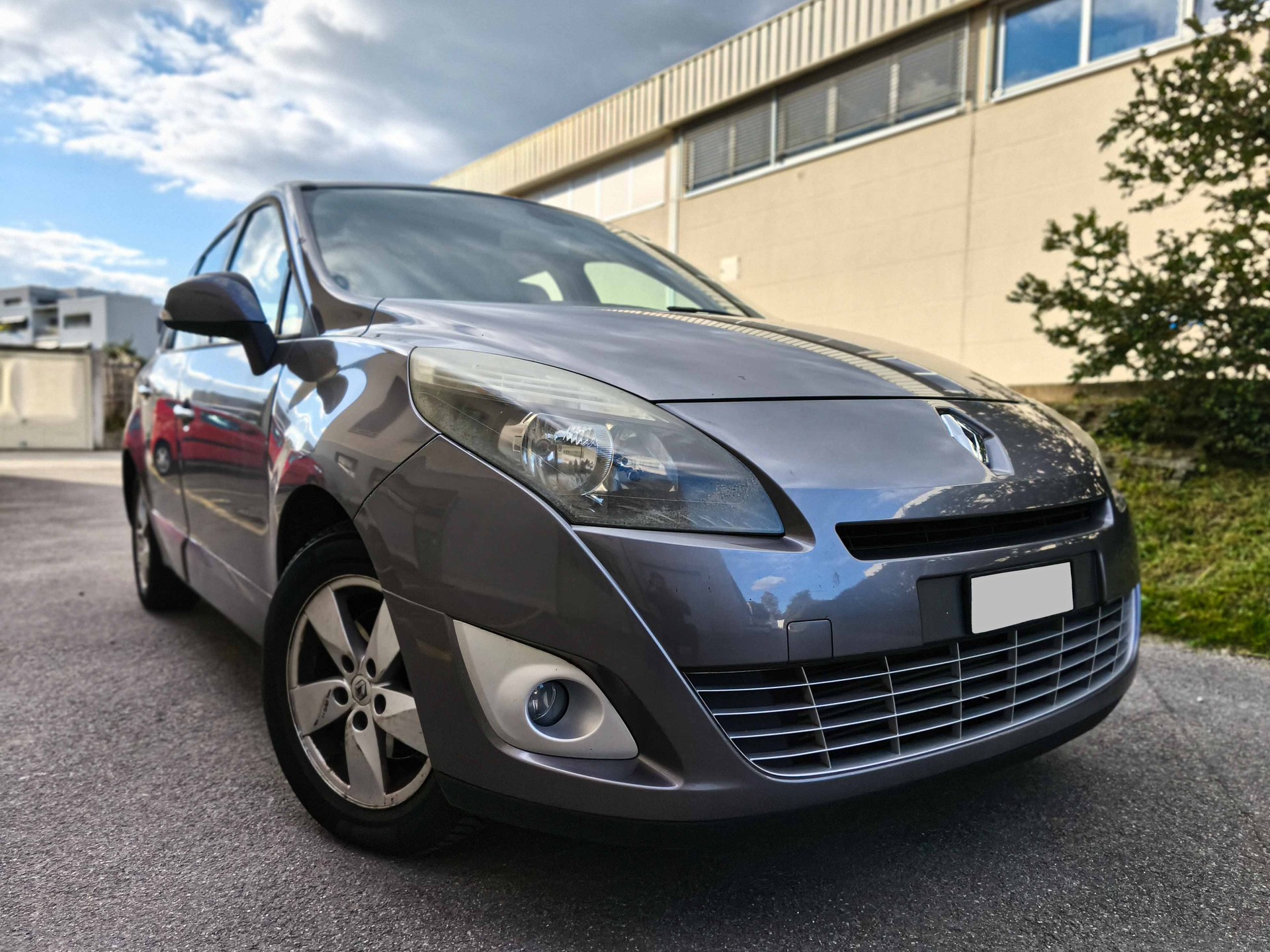 RENAULT Grand Scénic 1.4 16V Turbo Dynamique-image-1