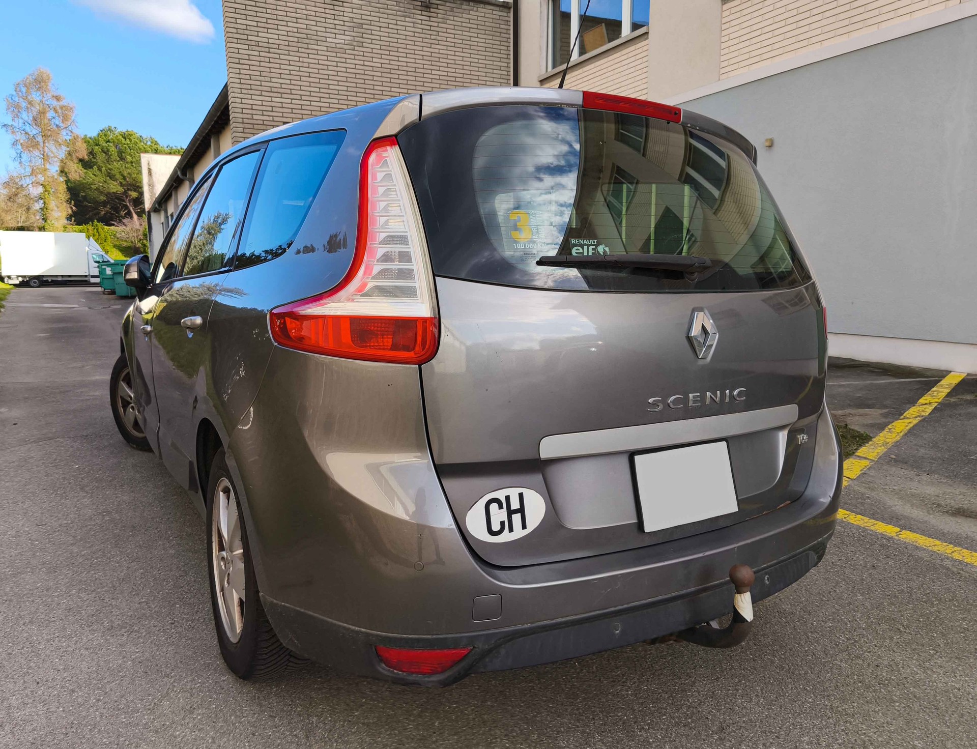 RENAULT Grand Scénic 1.4 16V Turbo Dynamique-image-3