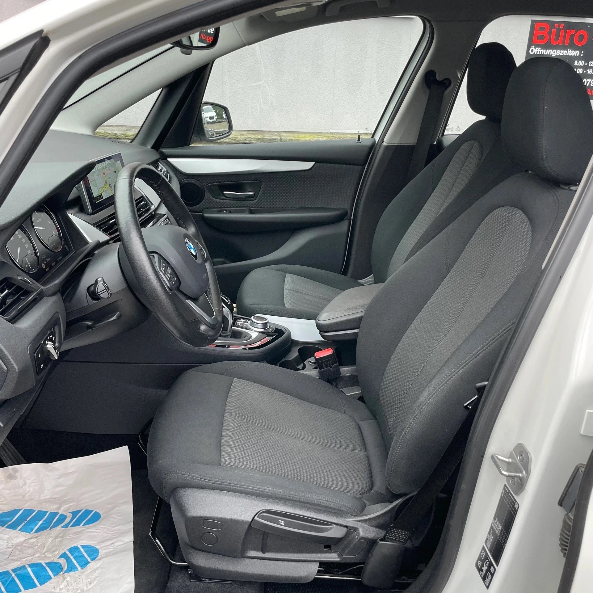 BMW 218d xDrive Gran Tourer Steptronic *CH-FAHRZEUG / ANHÄNGERKUPPLUNG / 7 SITZE / 12 MONATE GARANTIE*-image-8