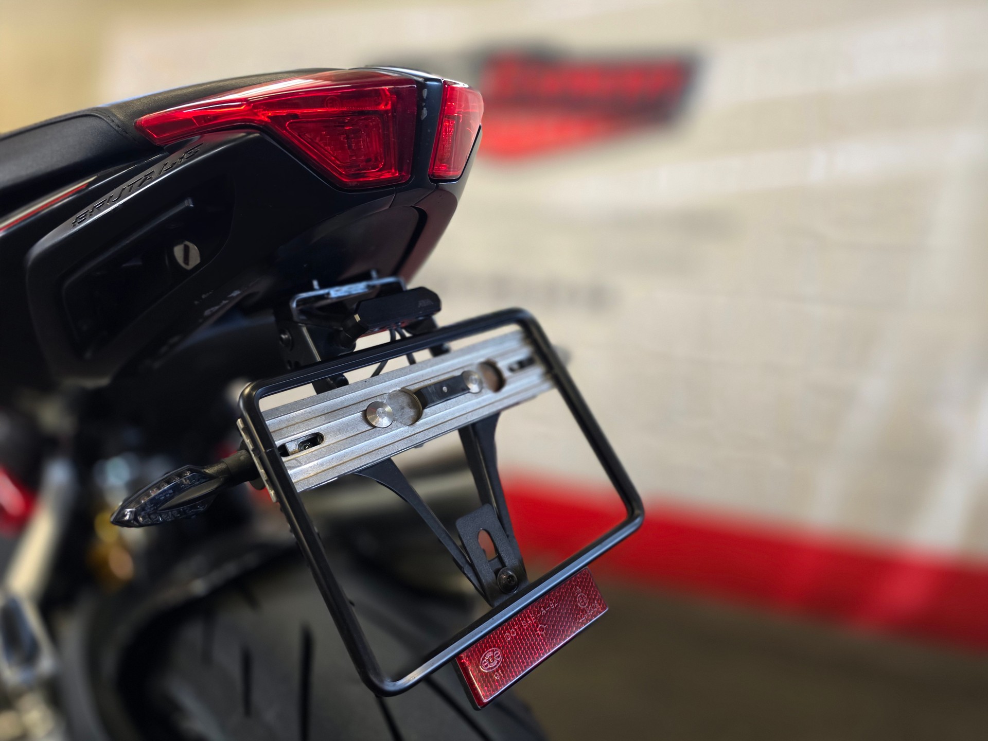 MV AGUSTA B4 Brutale 1090 R ABS-image-8