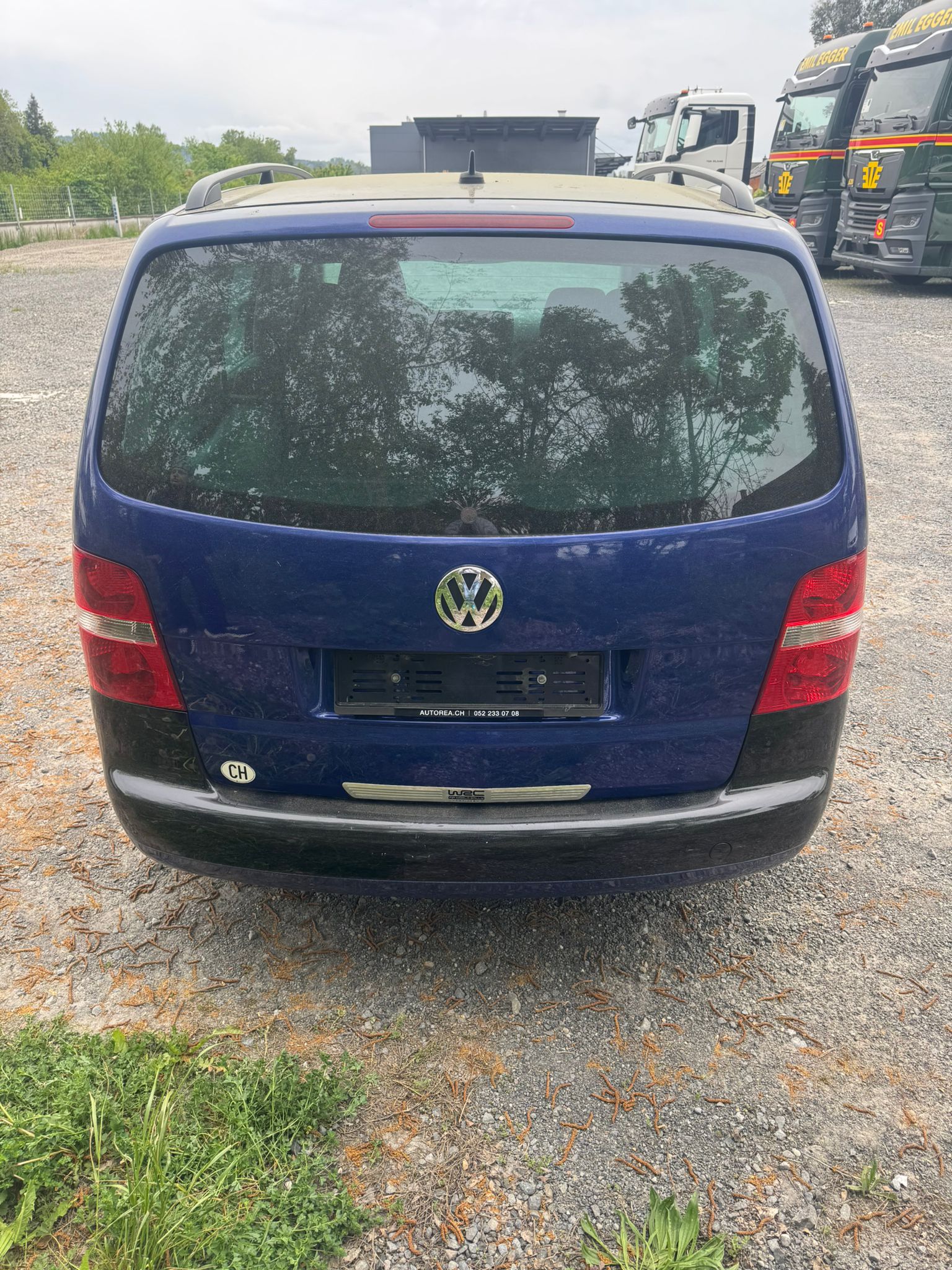 VW Touran 2.0 TDI Trendline-image-5