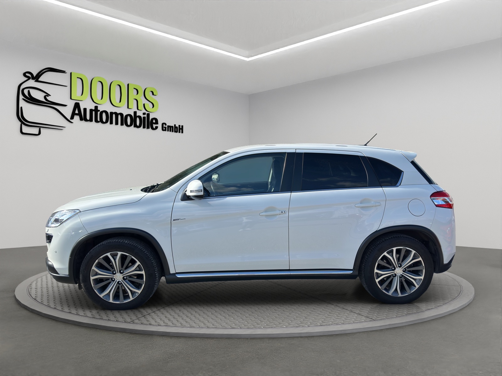 PEUGEOT 4008 1.6 HDi Allure 4WD-image-7
