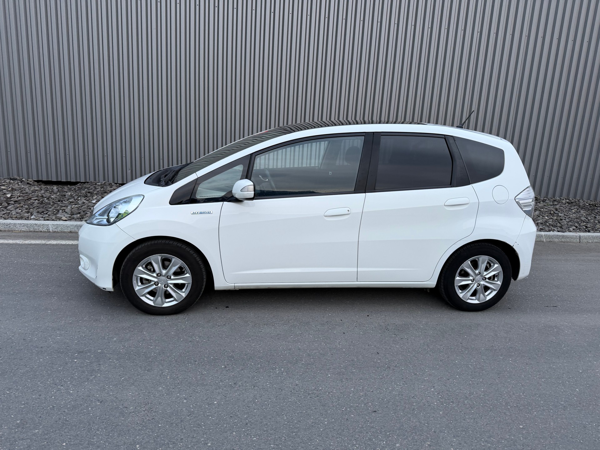 HONDA Jazz 1.3i Hybrid Elegance CVT-image-1