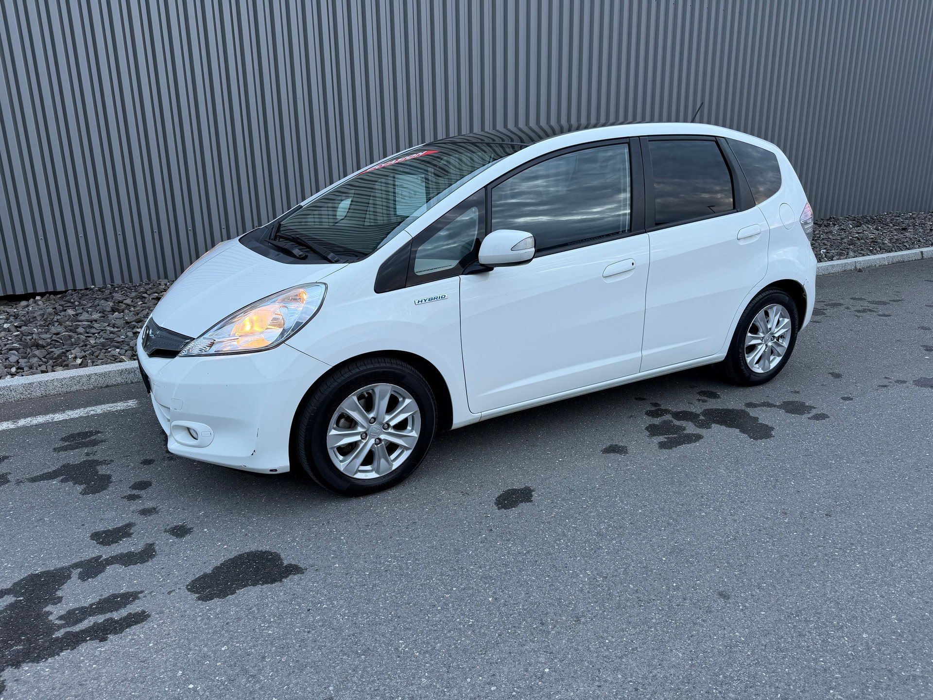 HONDA Jazz 1.3i Hybrid Elegance CVT-showroom-element-1