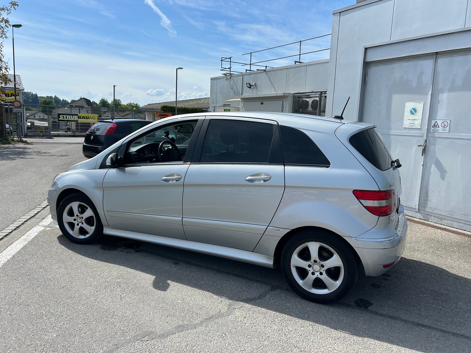 MERCEDES-BENZ B 180 Selection Autotronic-image-7