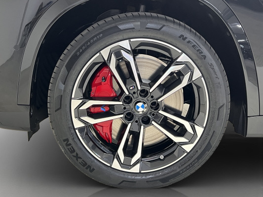 BMW iX1 eDrive 20 Ed. M Sport-image-7