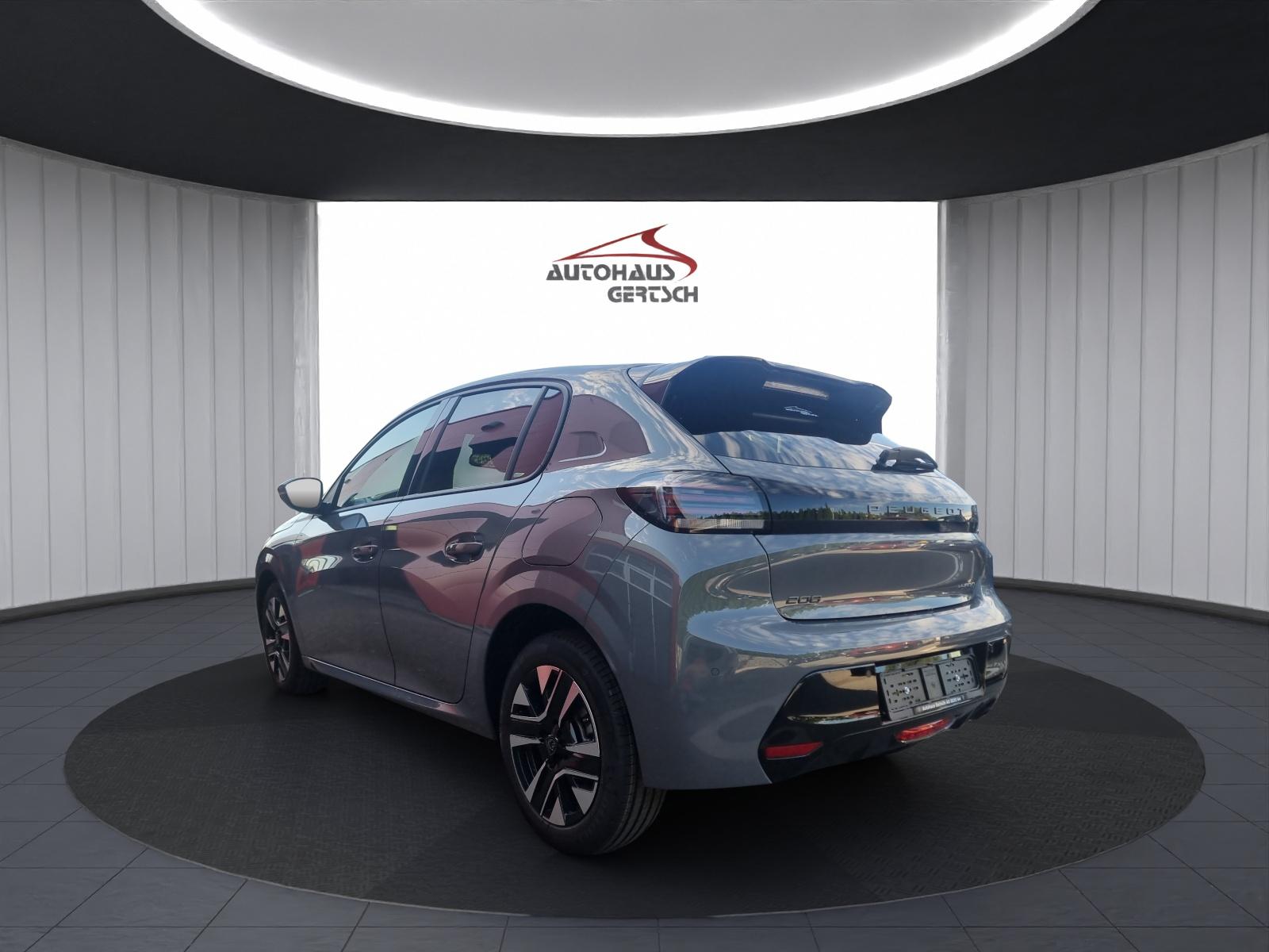 PEUGEOT 208 1.2 Hybrid Allure Premium-image-5