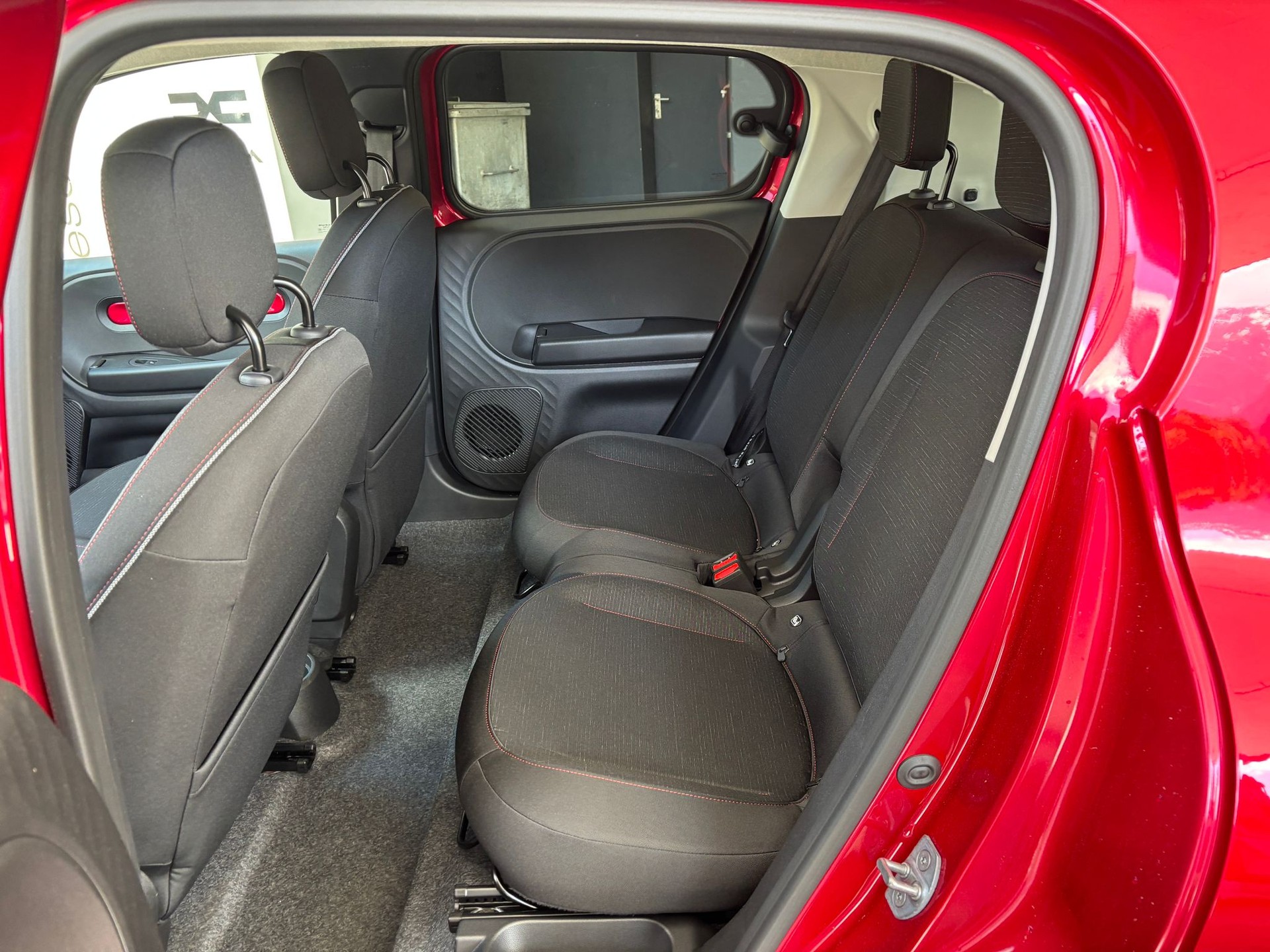 RENAULT Twingo 27kWh Techno-image-9