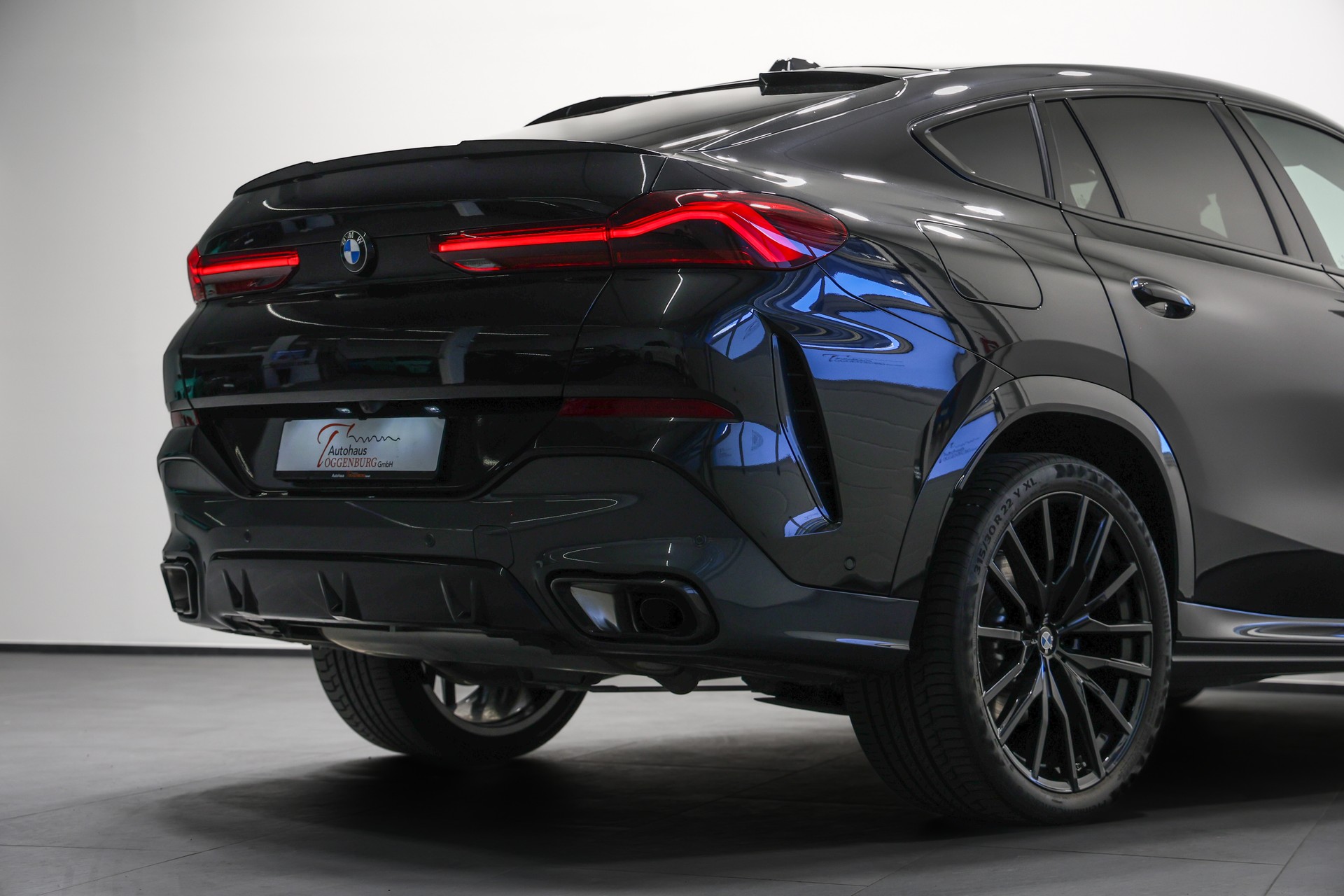 BMW X6 xDrive 48V 30d M Sport Steptronic-image-16