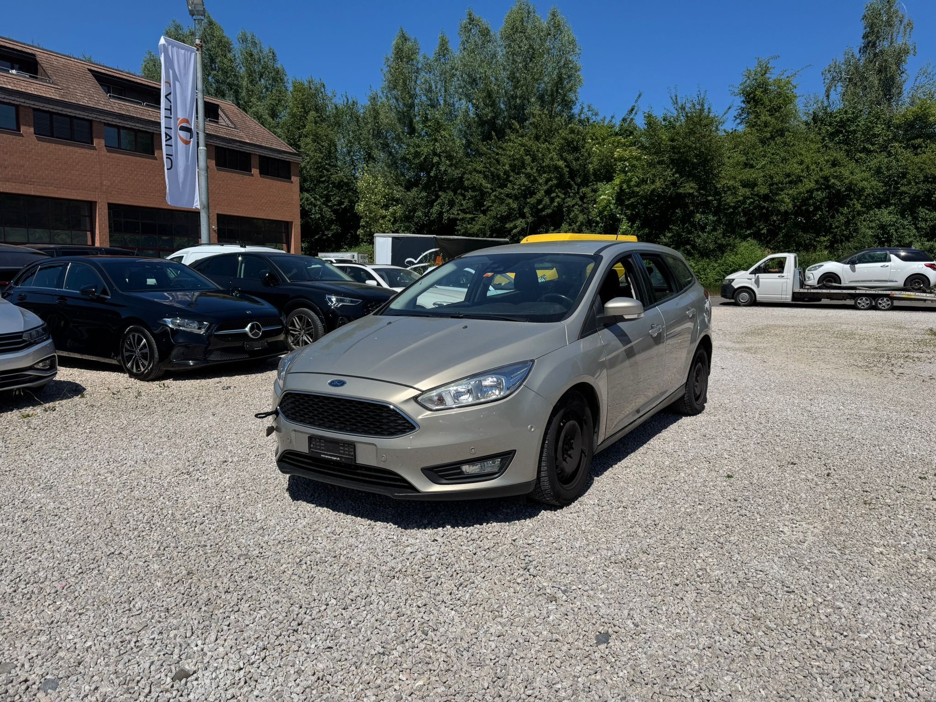 FORD Focus 1.5 TDCi Business PowerShift-showroom-element-1