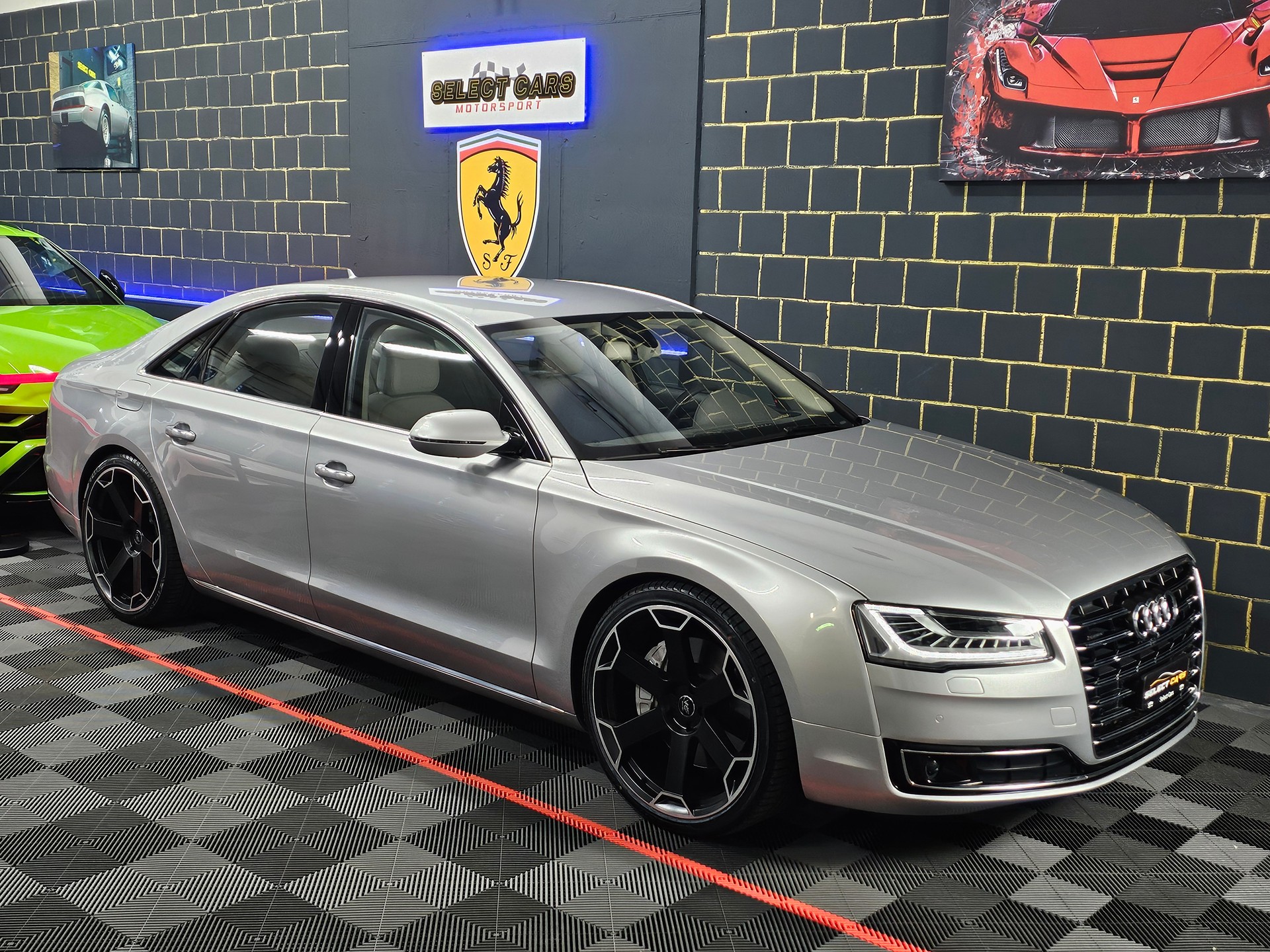 AUDI A8 4.0 TFSI V8 quattro tiptronic