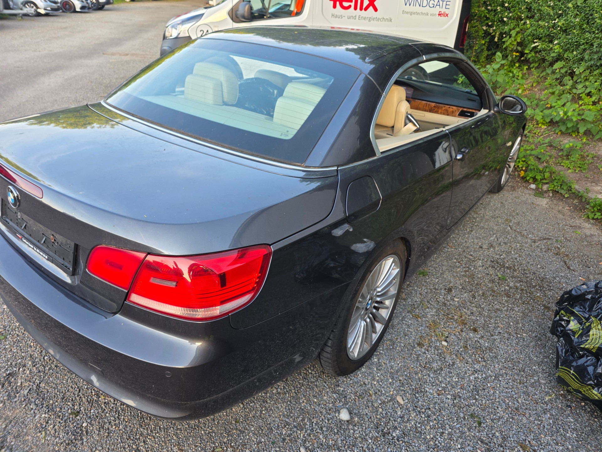 BMW 330i Cabriolet Steptronic-image-6