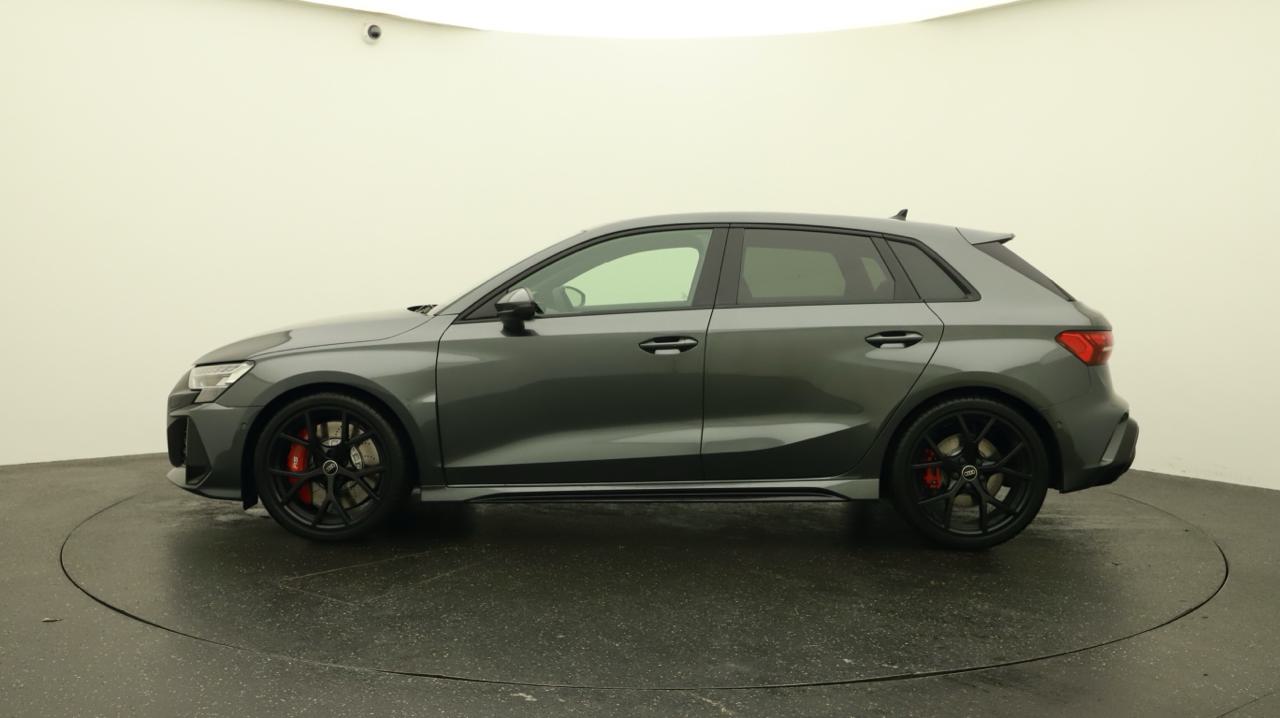 AUDI RS3 Sportback 2.5 TSI quattro S-tronic-showroom-element-1