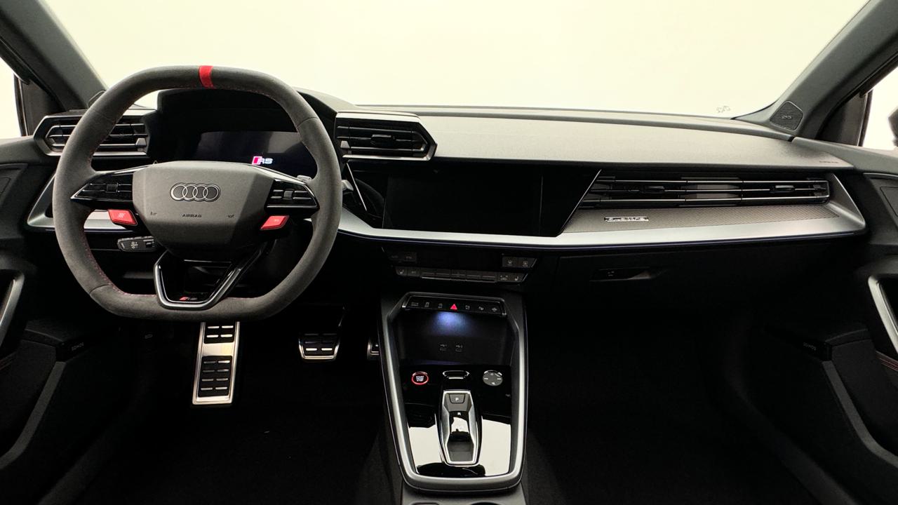 AUDI RS3 Sportback 2.5 TSI quattro S-tronic-image-5