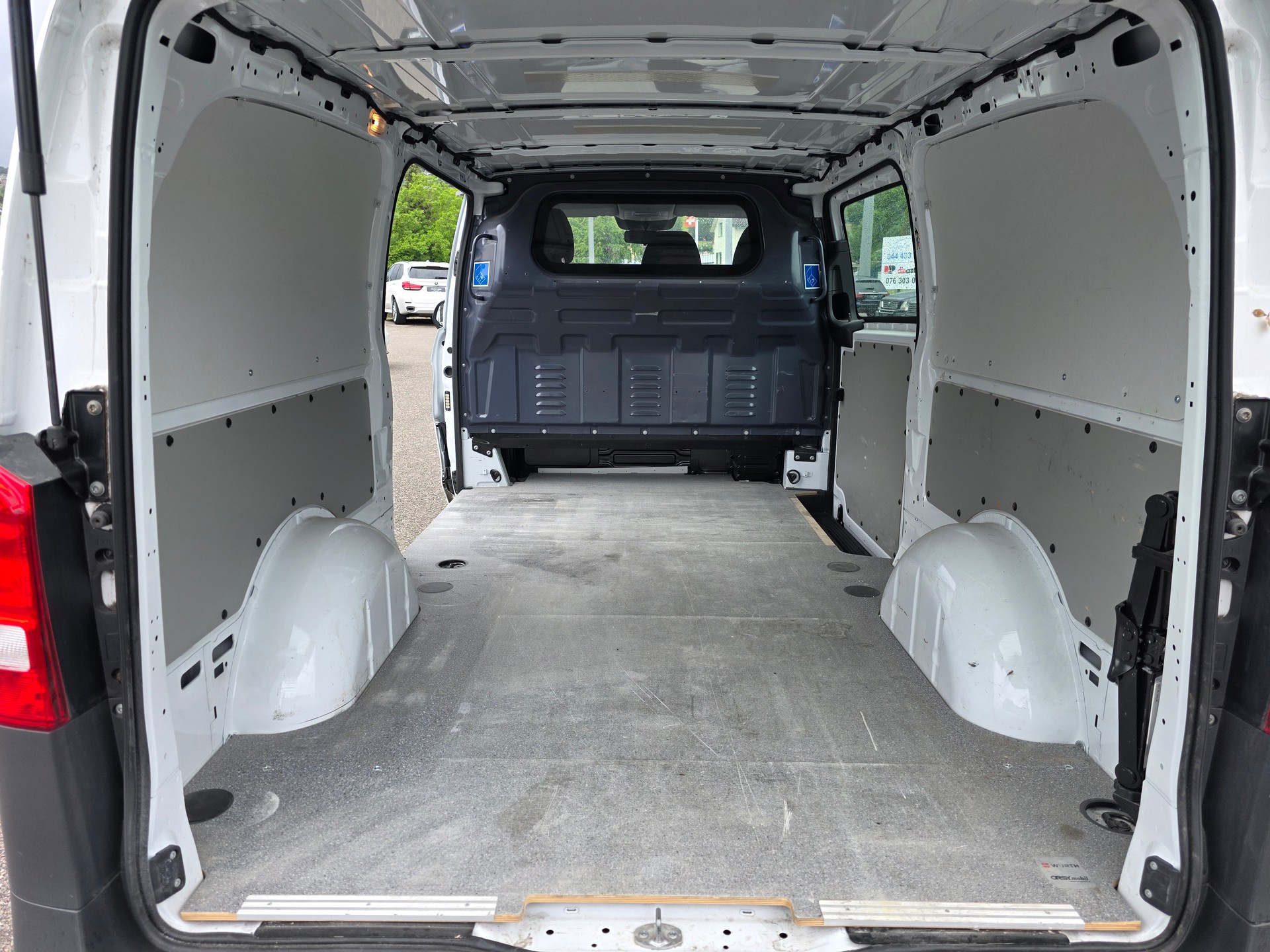 MERCEDES-BENZ Vito 114 CDI Extralang 9G-Tronic 4Matic ** Automat ** Navi ** Klima **Anhängerkupplung **-image-5