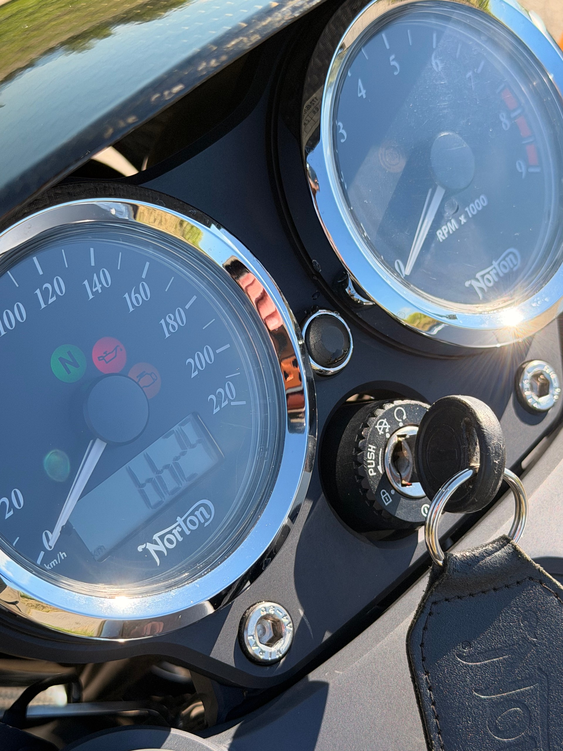 NORTON Dominator-image-4