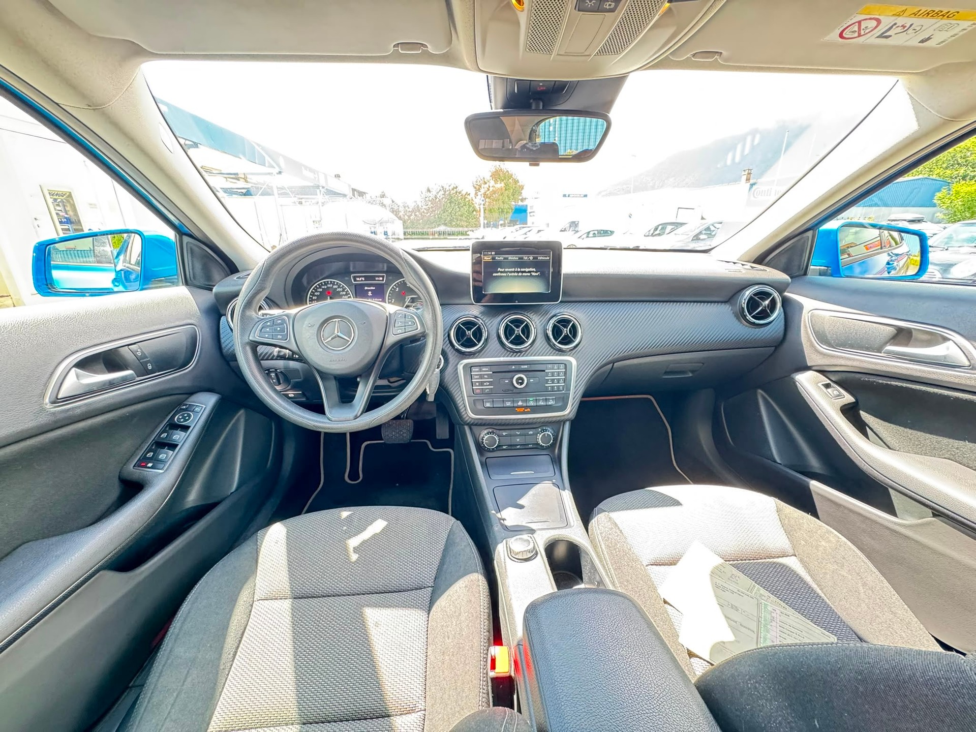 MERCEDES-BENZ GLA 200 CDI Swiss Star Edition Urban 4Matic 7G-DCT-image-8