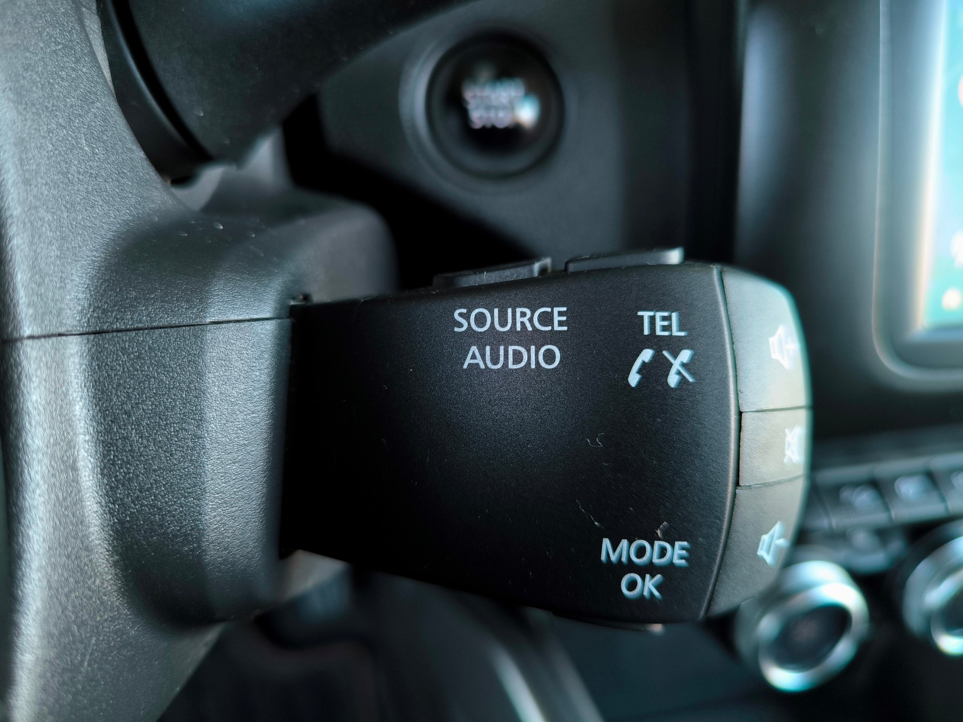 DACIA Duster 45km/h Celebration 4x4-image-13