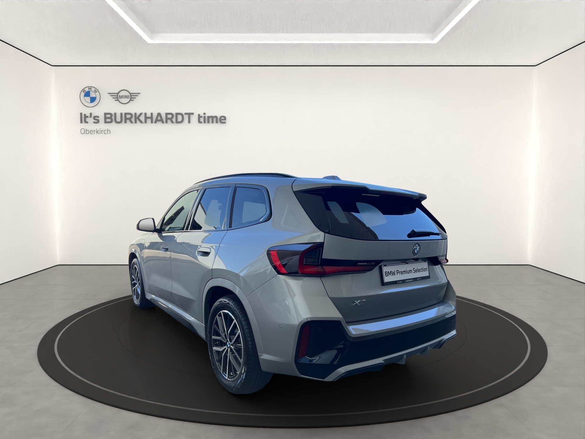 BMW X1 xDrive 30e M Sport-showroom-element-2