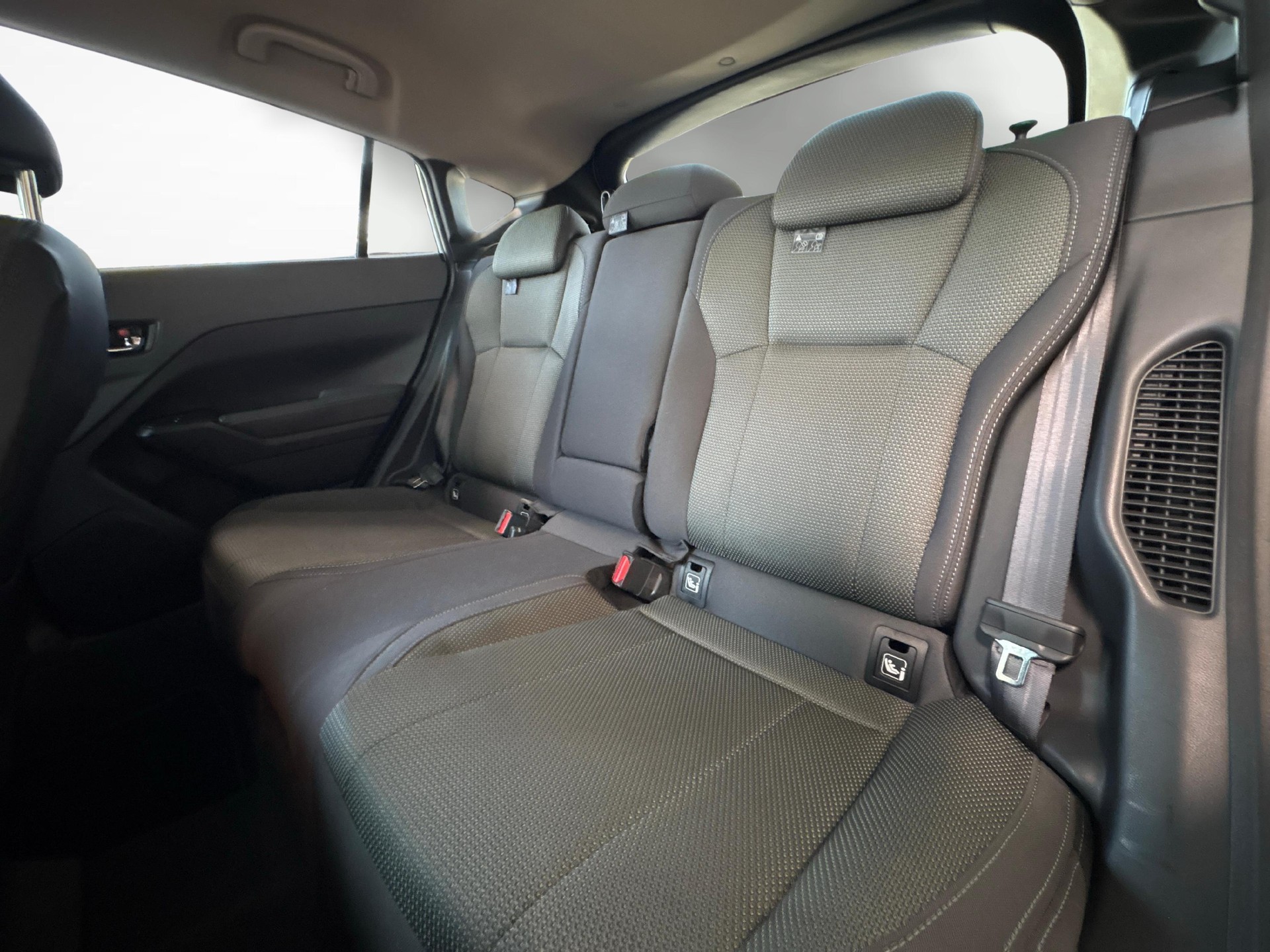 SUBARU Crosstrek 2.0i e-Boxer Passion-image-10