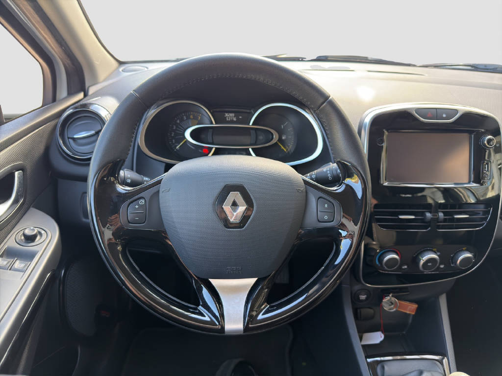 RENAULT Clio 0.9 TCe Expression S/S-image-8