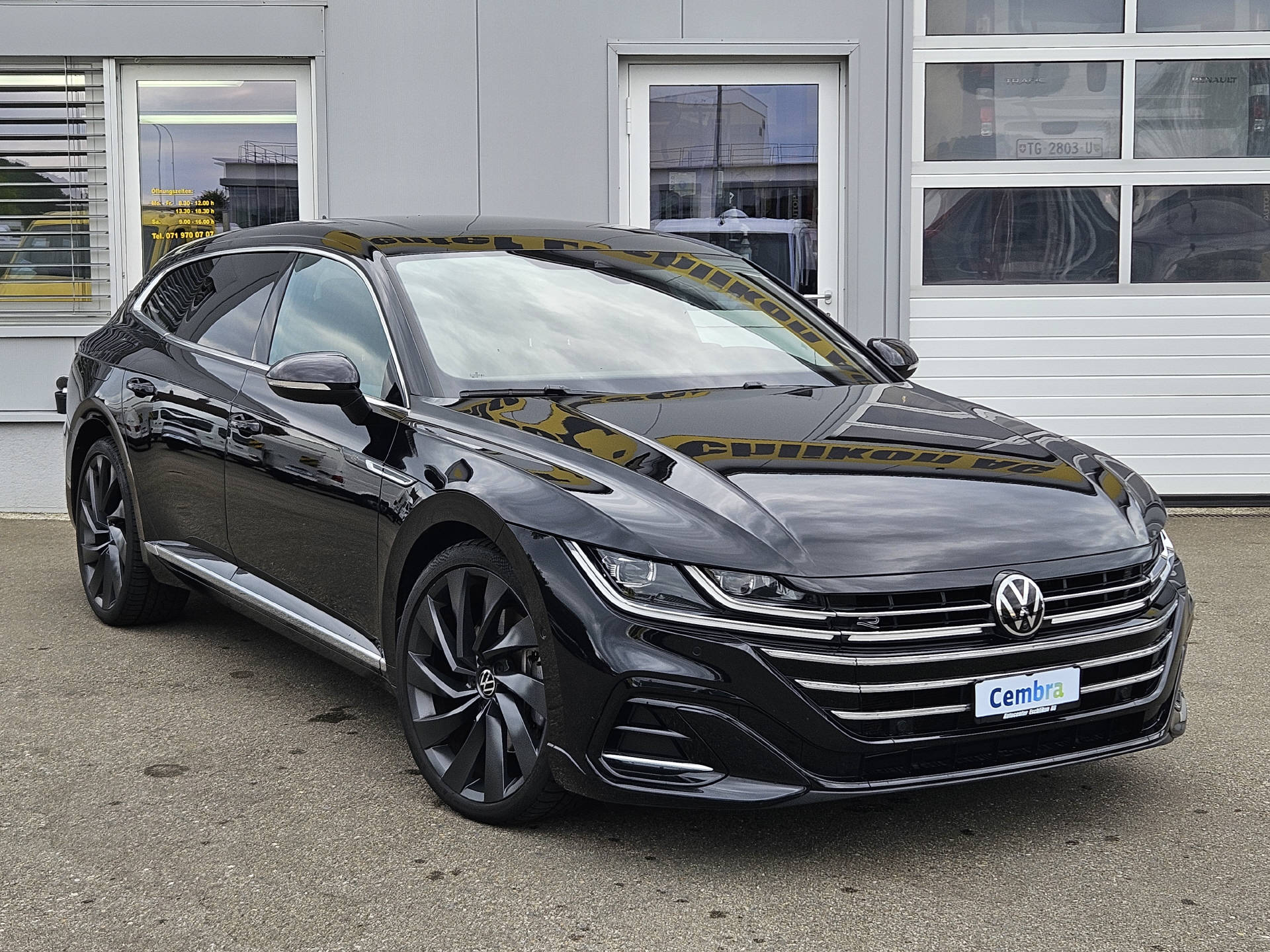 VW Arteon Shooting Brake 2.0 TSI R-Line DSG 4m* IQ Light Matrix LED * ACC * Anhängerkupplung *-showroom-element-2