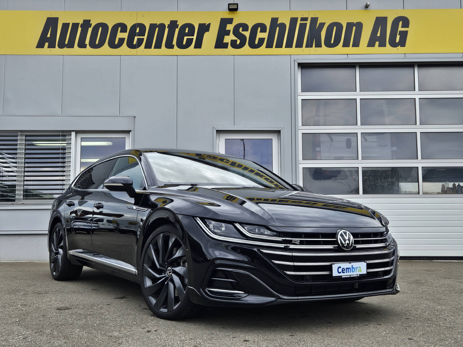 VW Arteon Shooting Brake 2.0 TSI R-Line DSG 4m* IQ Light Matrix LED * ACC * Anhängerkupplung *-showroom-element-3