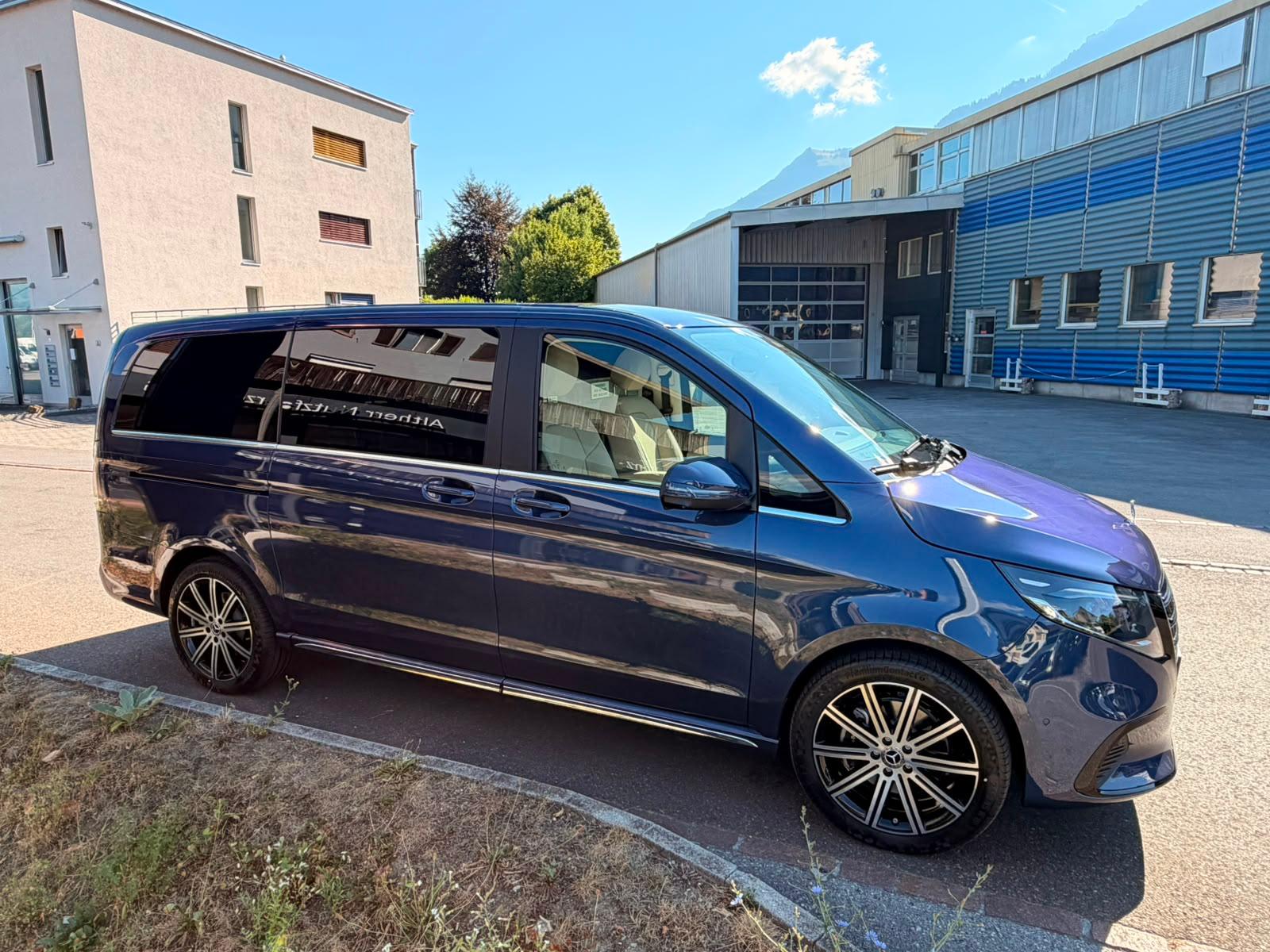 MERCEDES-BENZ V 300 d Exclusive lang Van-showroom-element-3