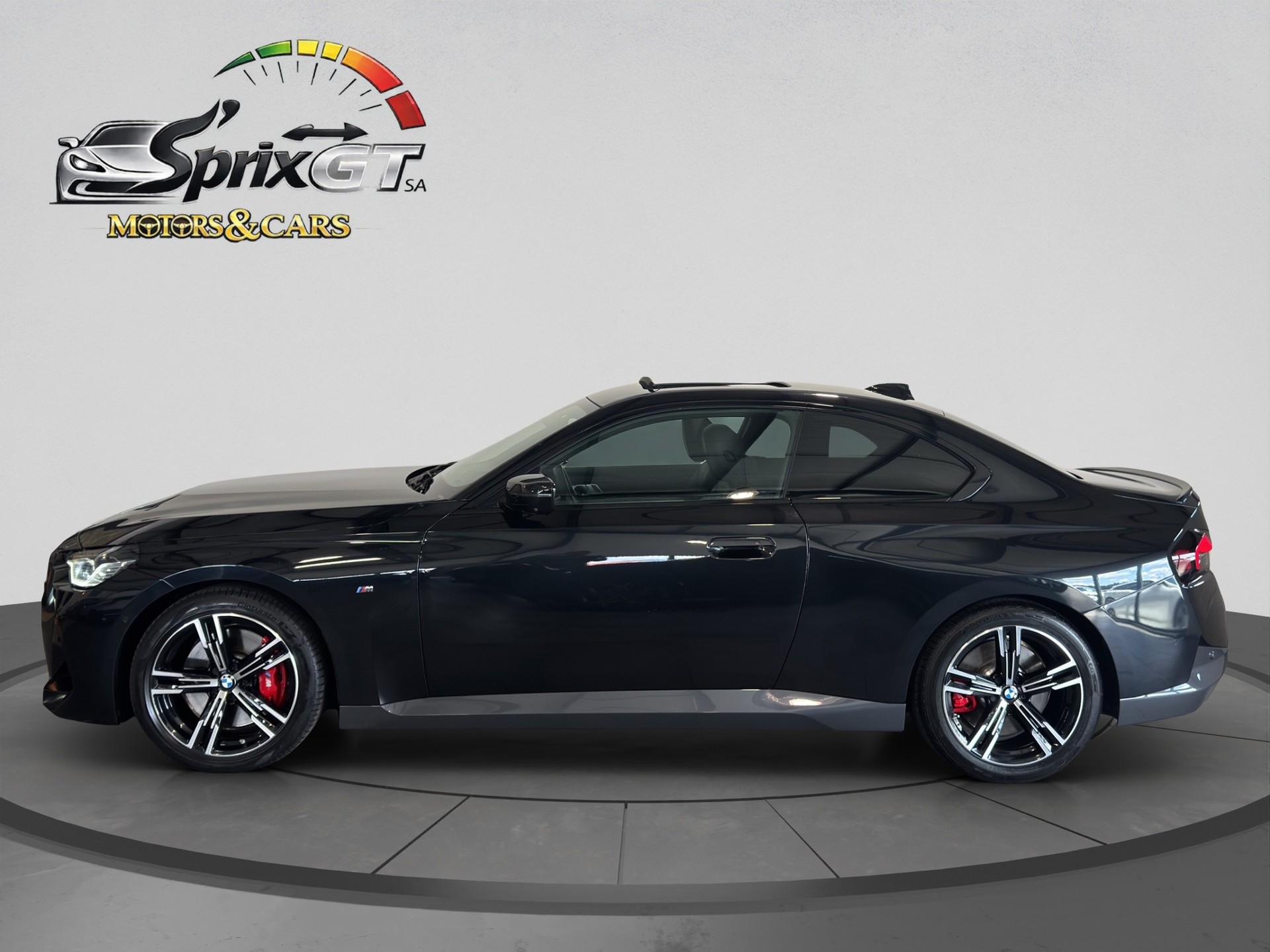 BMW 220d M Sport Pro-showroom-element-1