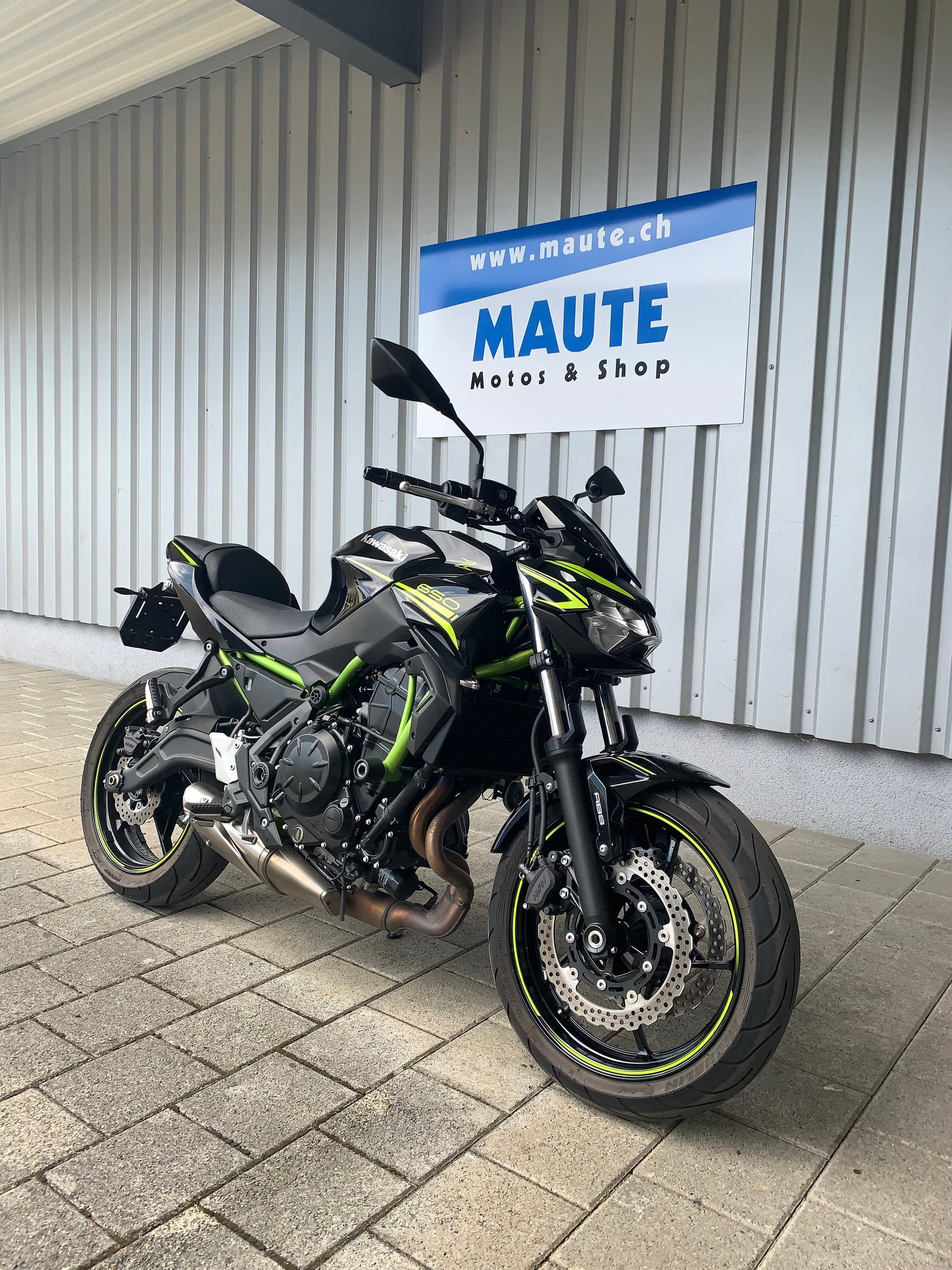 KAWASAKI Z 650 (35kW)-image-2