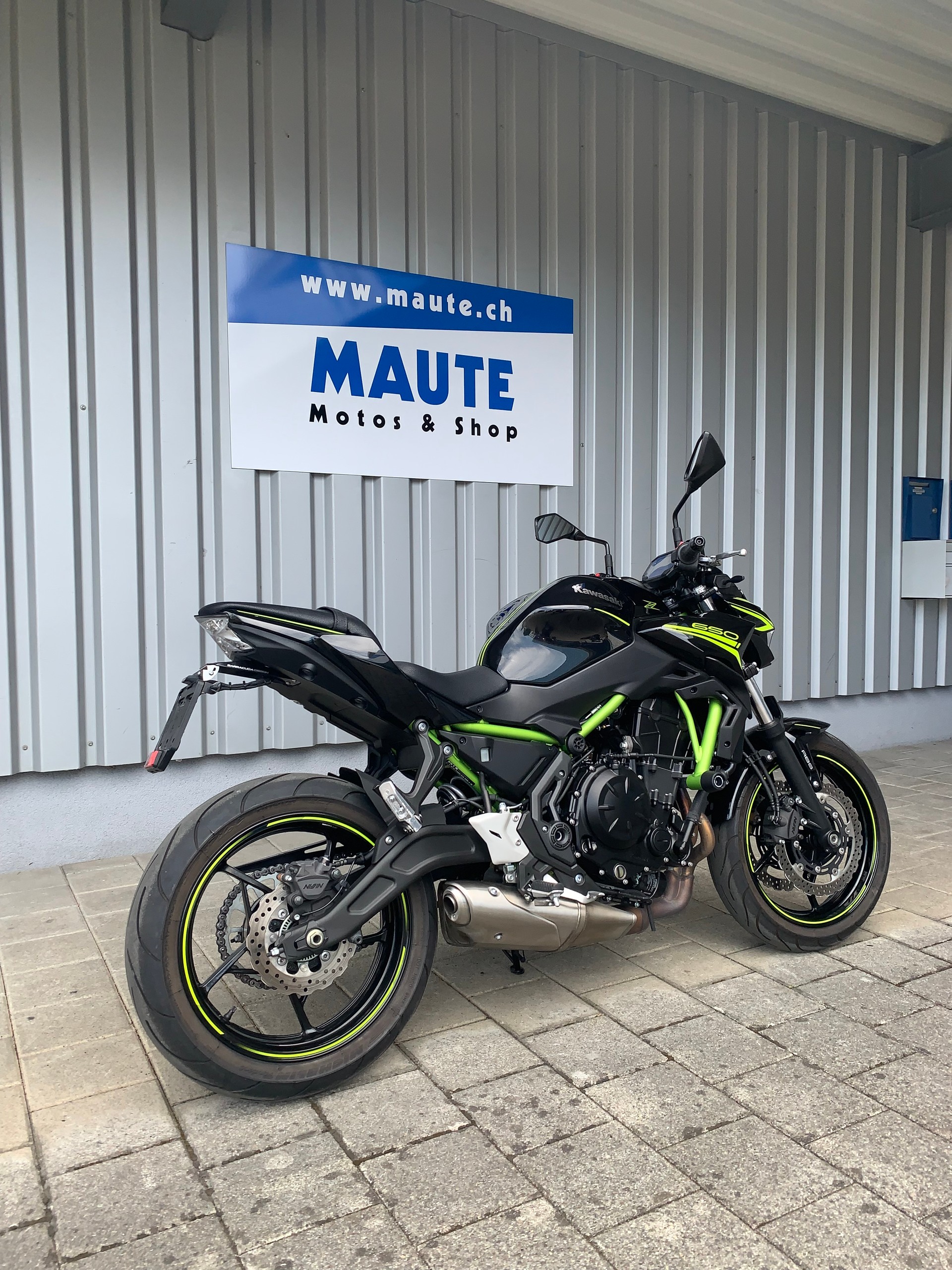 KAWASAKI Z 650 (35kW)-image-3