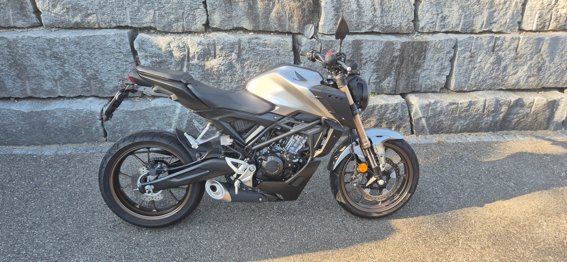 HONDA CB 125 R-image-5