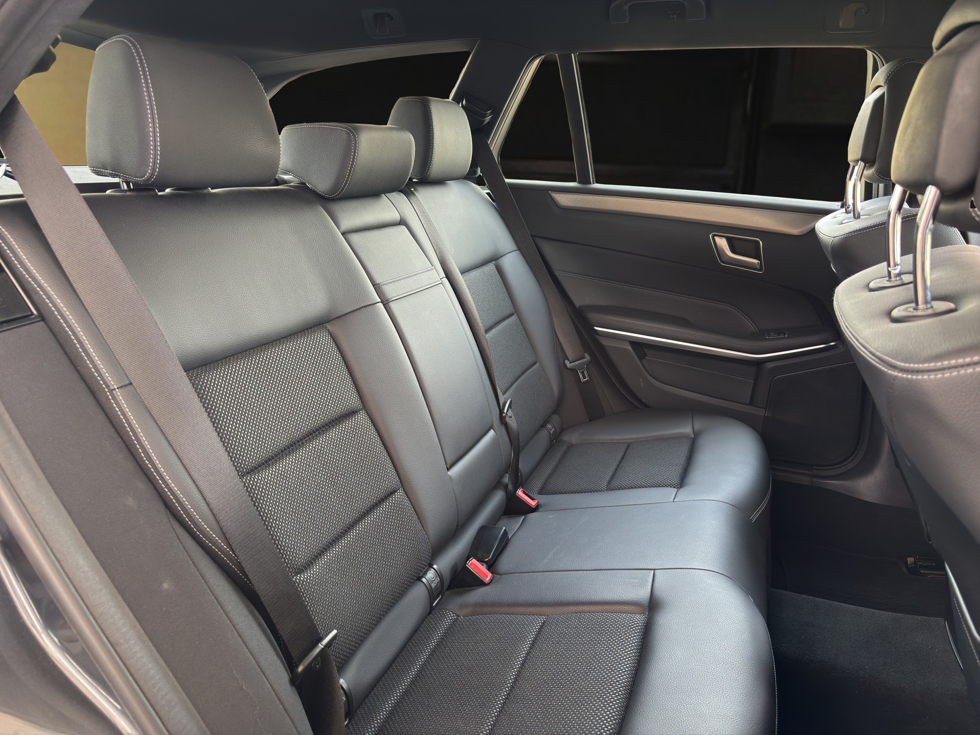 MERCEDES-BENZ E 200 CDI BlueTec Avantgarde Kombi-image-13