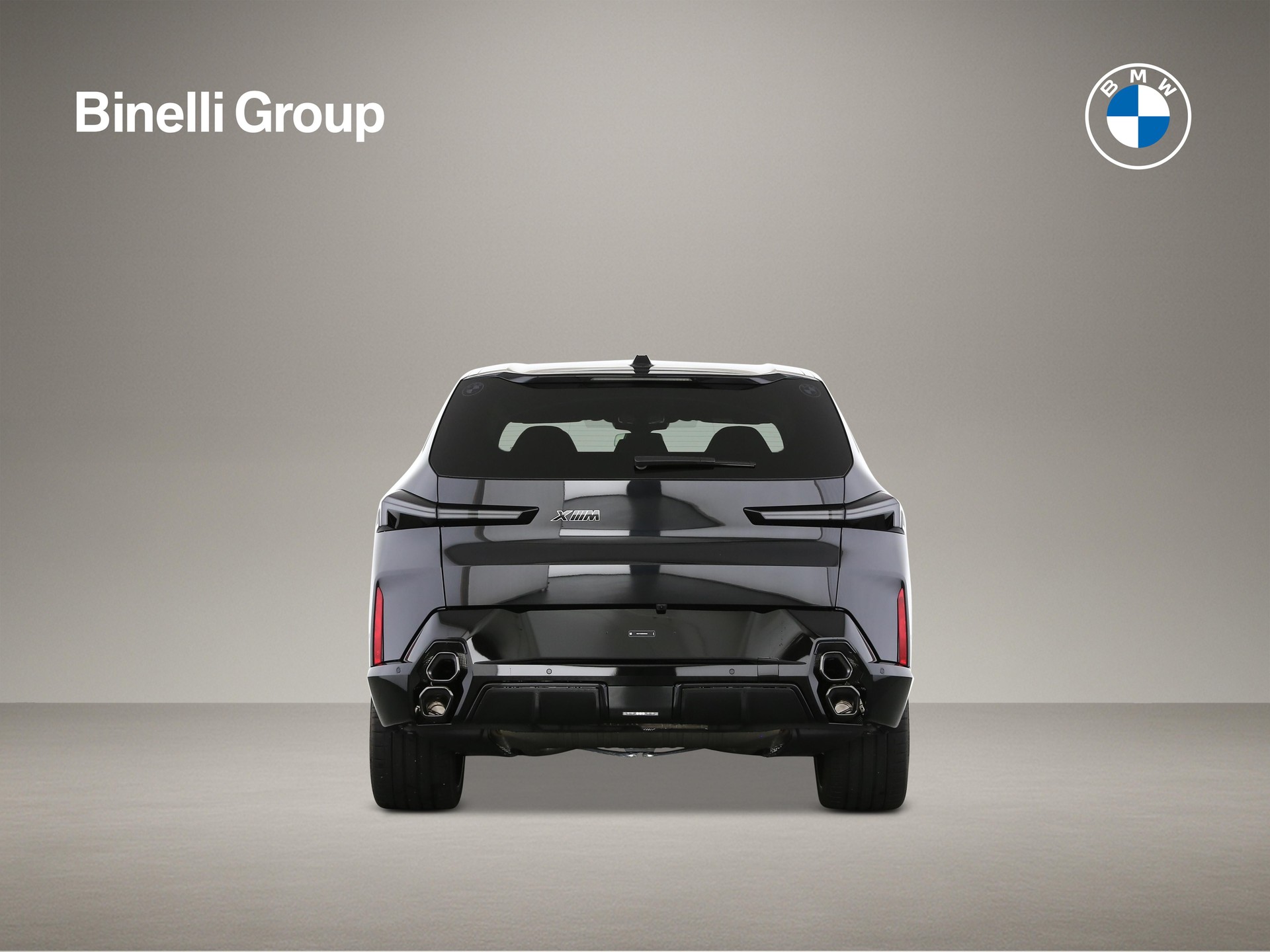 BMW XM 50e Plug-in Hybrid-showroom-element-3