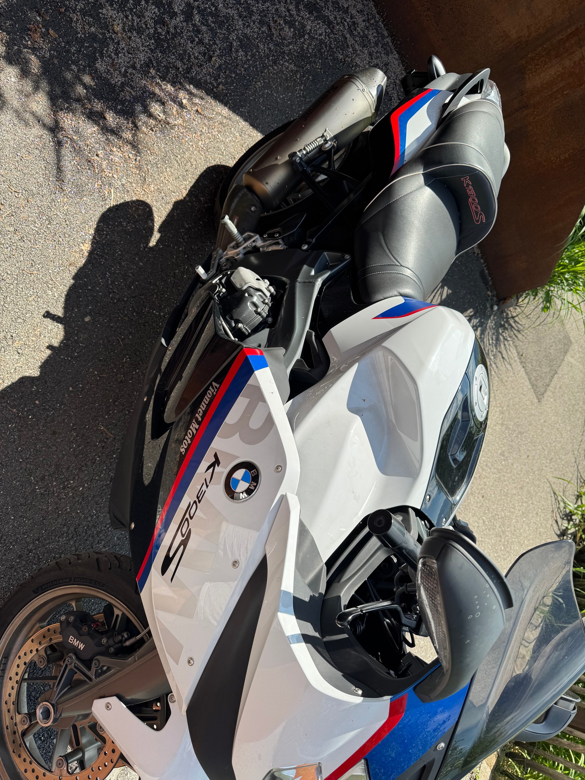 BMW S-image-2