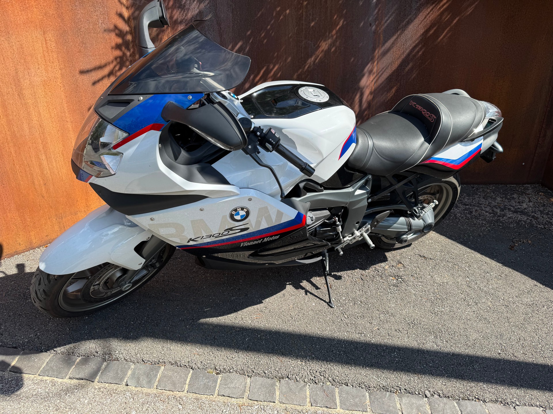 BMW S