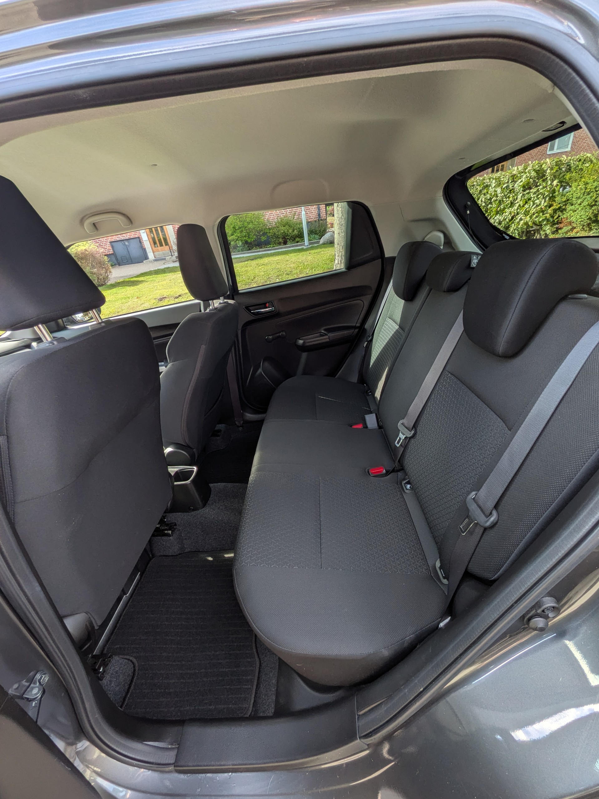 SUZUKI 1.2 Compact+ Hybrid 4x4 AllGrip-image-6