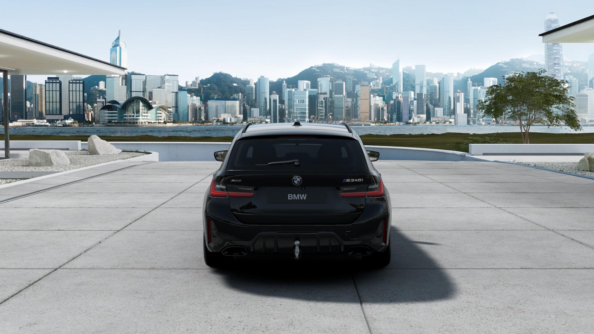 BMW M340i xDrive Touring-showroom-element-2