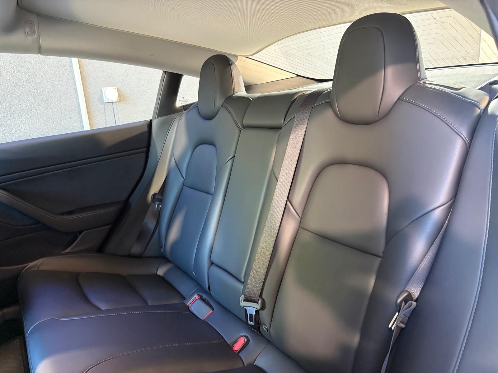 TESLA Model 3 Long Range Dual Motor AWD-image-10