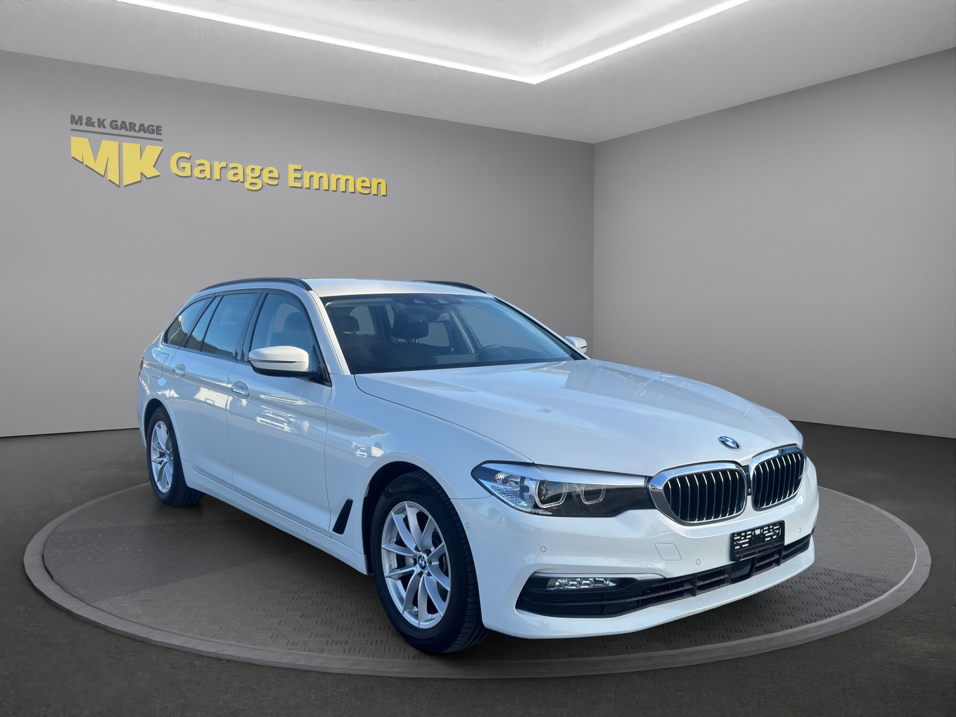 BMW 520d xDrive Touring Steptronic-image-6