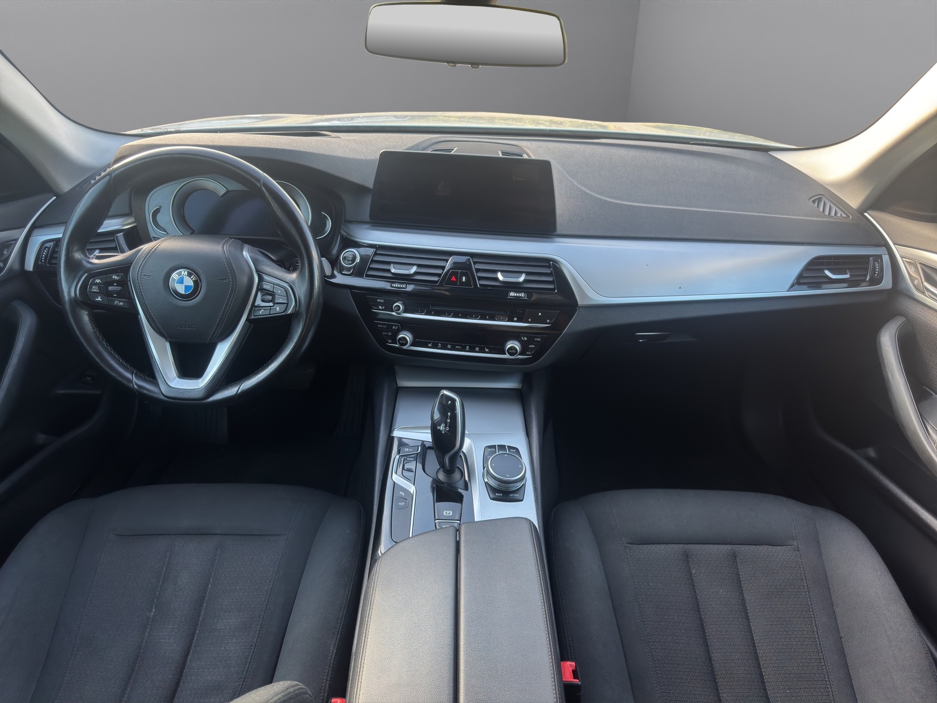 BMW 520d xDrive Touring Steptronic-image-15