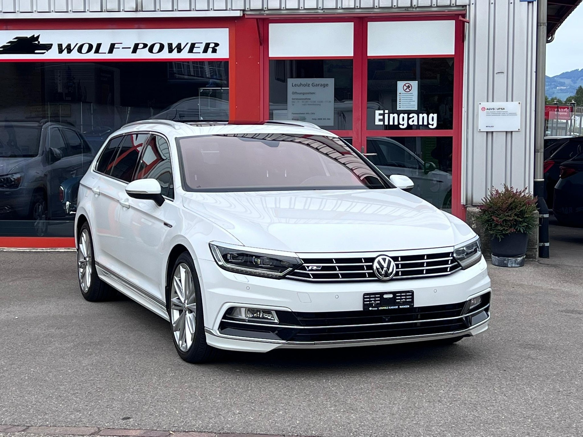VW Passat Variant 2.0 TDI 190 SCR Highl. DSG 4m
