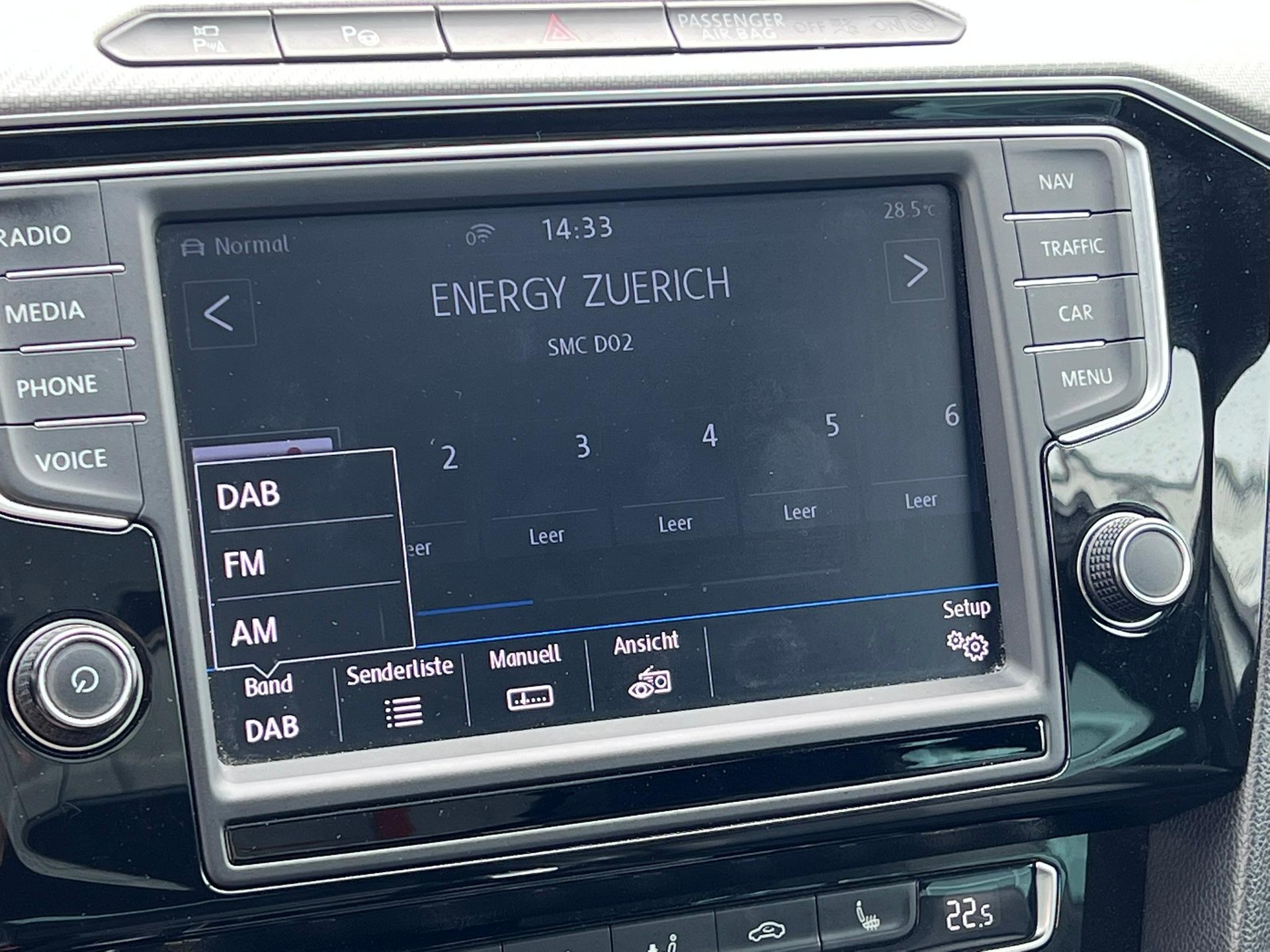 VW Passat Variant 2.0 TDI 190 SCR Highl. DSG 4m-image-21