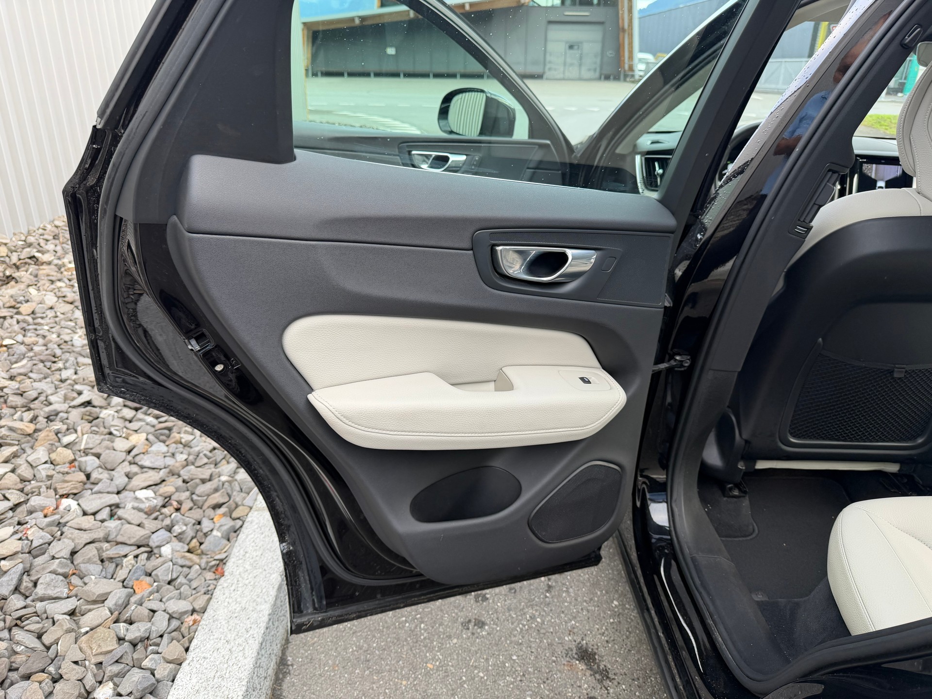 VOLVO XC60 T5 AWD Inscription Geartronic-image-32