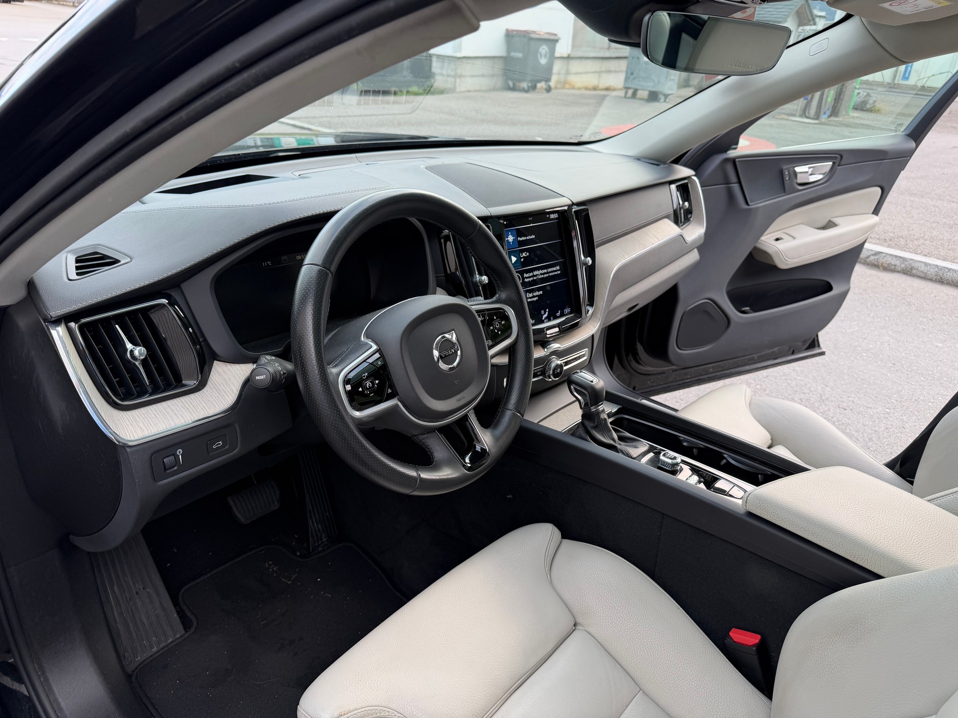 VOLVO XC60 T5 AWD Inscription Geartronic-image-17